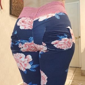 Cute booty leggings